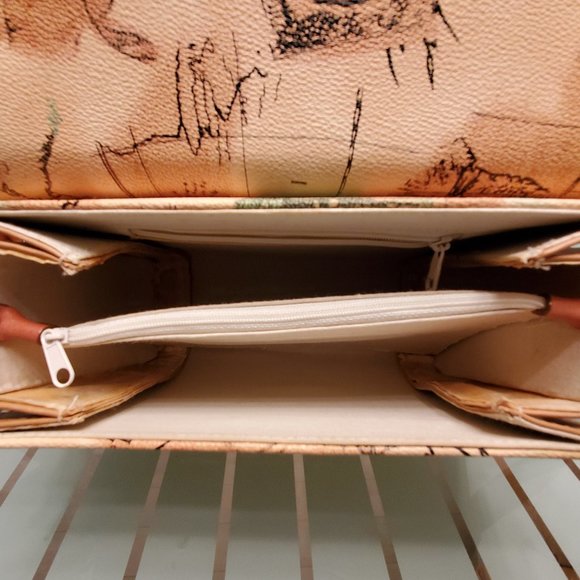 New bag - Picture 3 of 3